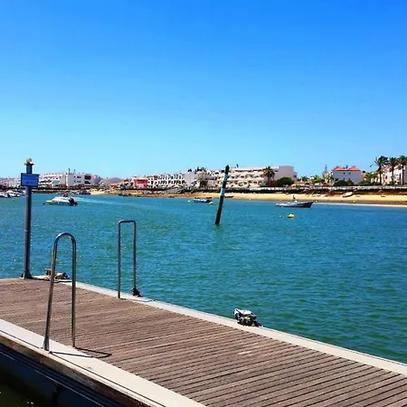 Apartment Boardwalk-gorgeous River Front Views *